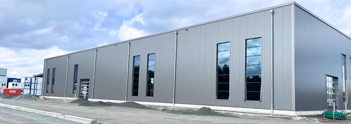 Das neue Hauptgebäude in der Heinrich-Büssing-Straße