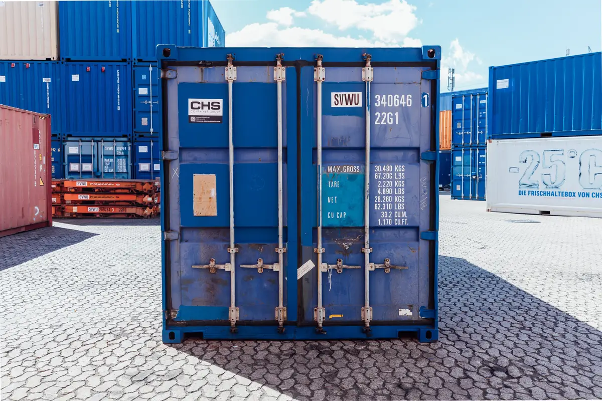 https://chs-containergroup.com/de/wp-content/uploads/sites/2/2025/09/muellereffekt-0057-scaled.webp