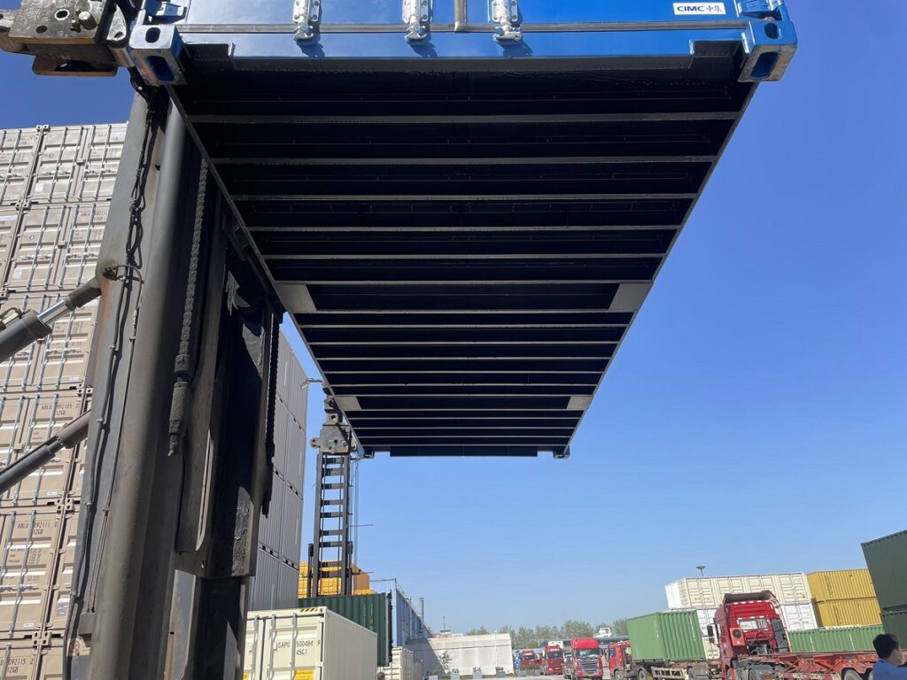 20ft New Hard-Top Container - CHS Container Group
