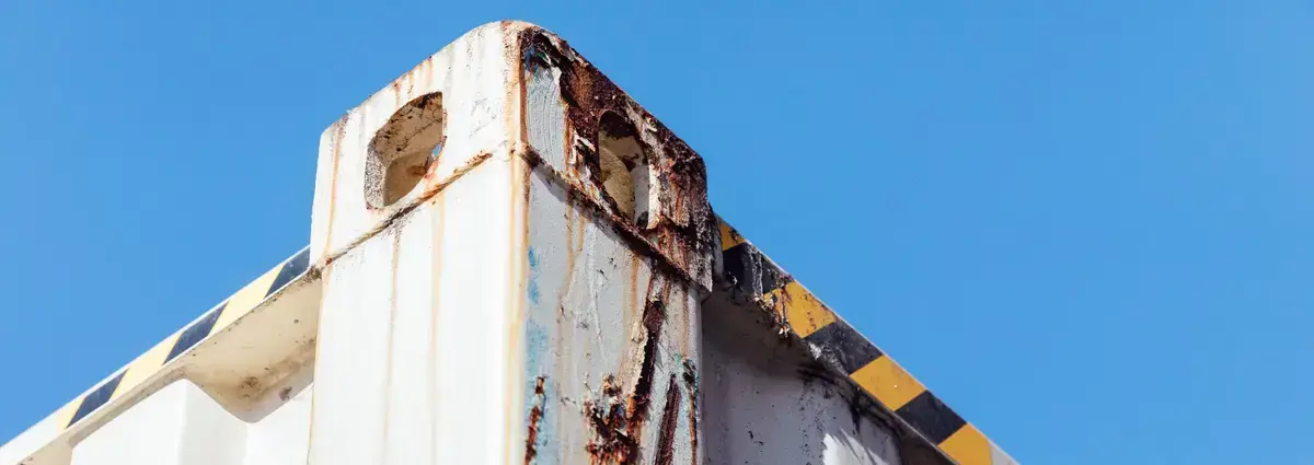 Eckbeschlag eines CHS Containers Multitripper der den Containerzustand zeigt