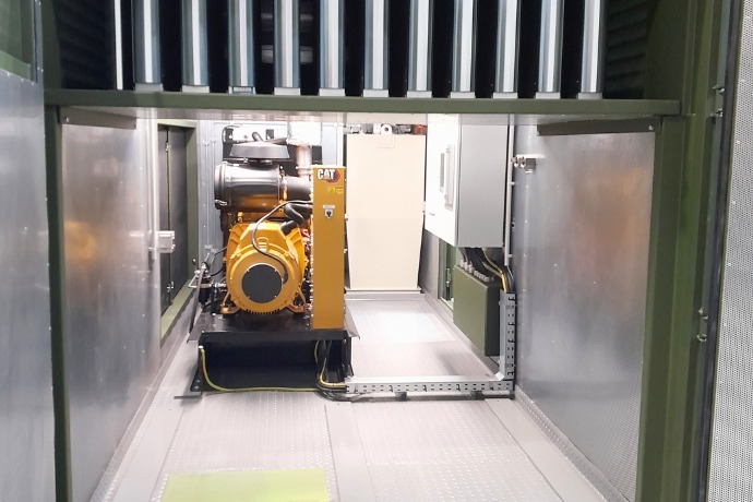 Ein Generator in einem Container der CHS Container Group zur Stromerzeugung.