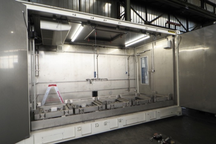 Projekt Wasserstoffperoxid-Lagercontainer (1) Die Seitenansicht eines Wasser