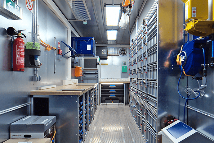Die Innenansicht eines vollausgestatteten Werkstattcontainers der CHS Container Group.