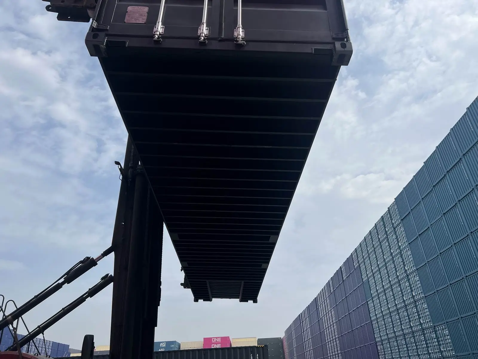 40ft High-Cube New Double-Door Container For Sale - Image 3