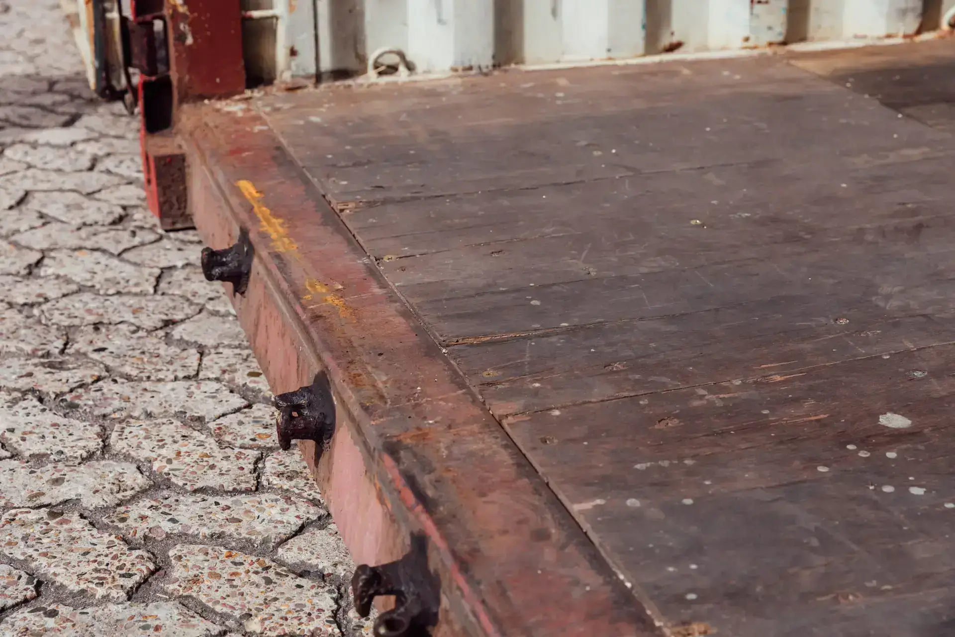 40ft High-Cube Used Shipping Containers For Sale - Image 10